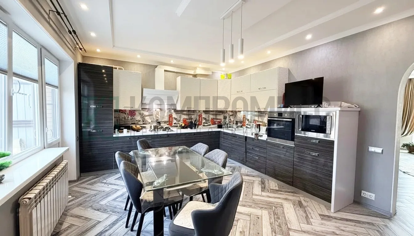 🏠 ID 133042154 Адрес: Краснодарский край, г. Краснодар, Прикубанский р-н  📍 Современный дуплекс с ре