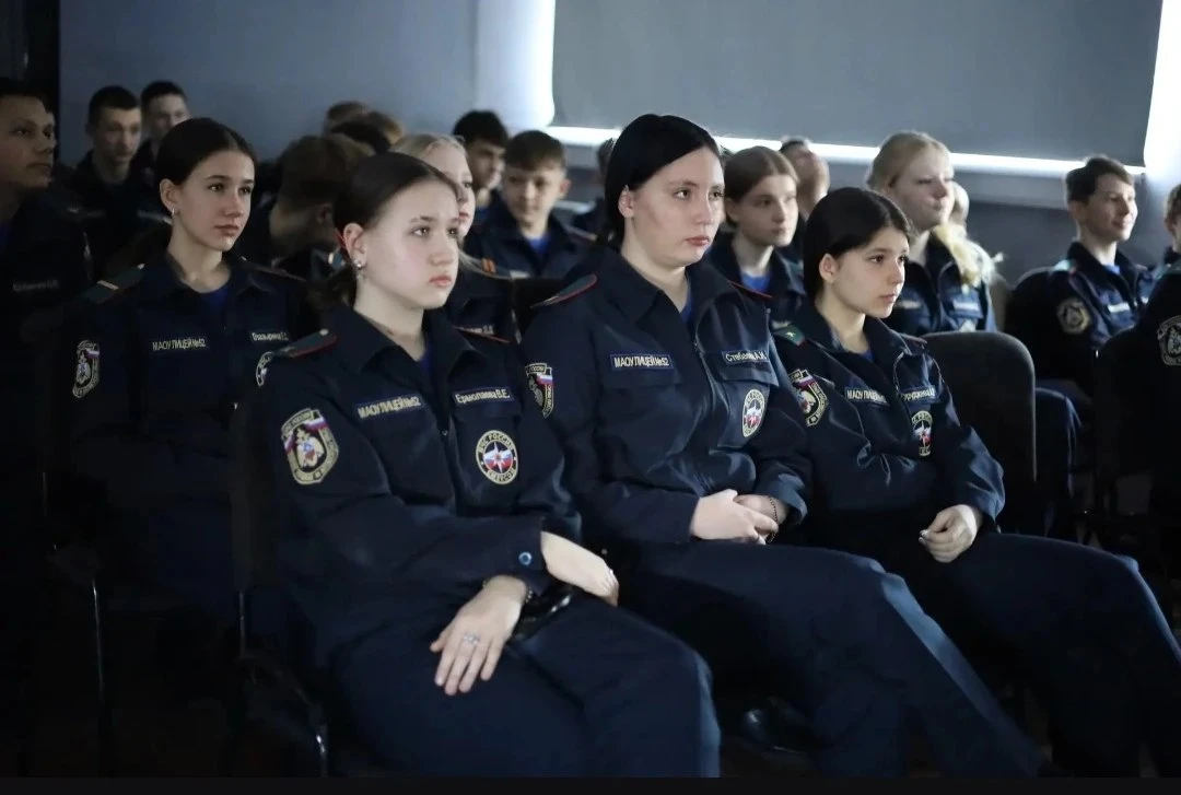🔥 Преподаватель колледжа встретилась с барнаульскими школьниками.  Преподаватель предметно-цикловой 