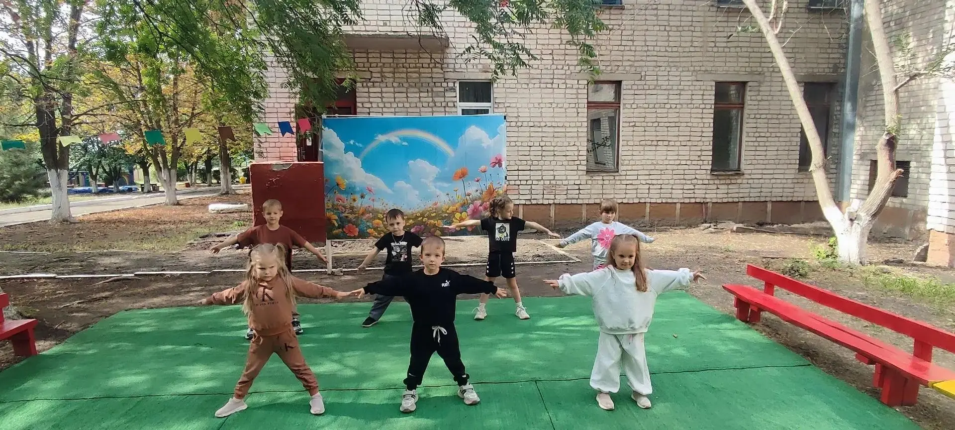 Спортивный драйв наших «Пчёлок»! 🐝🏃‍♂️