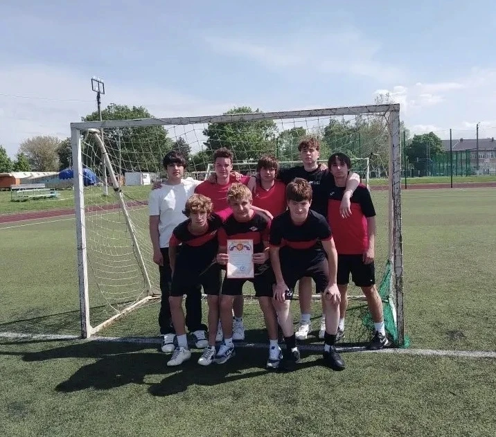 🏆 Победители краевых полуфинальных соревнований по мини-футболу.                         🌟 Полуфинал