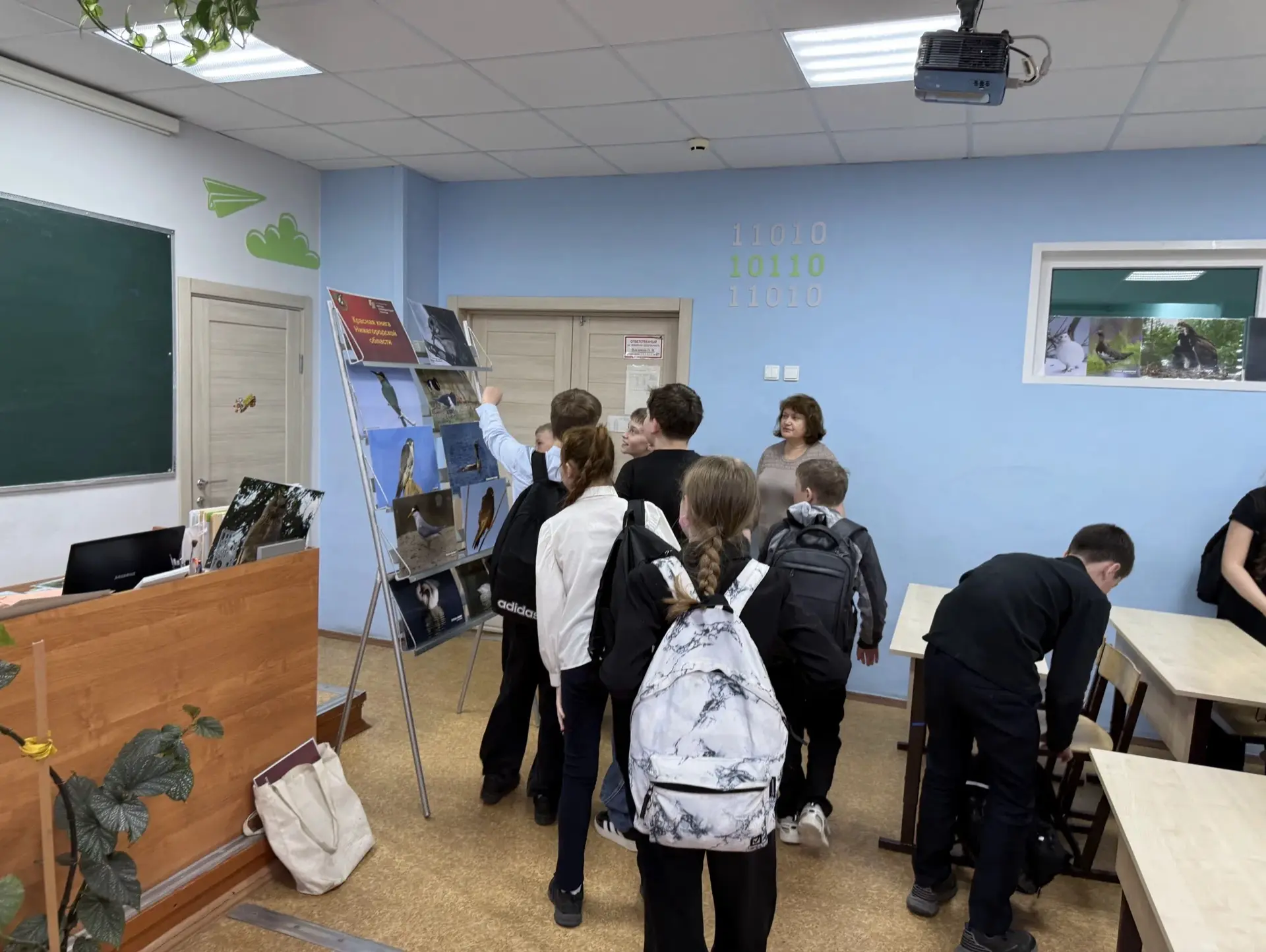 📸 Как школьный кабинет биологии превратился в зал Красной книги? Репортаж из 161-й шко...