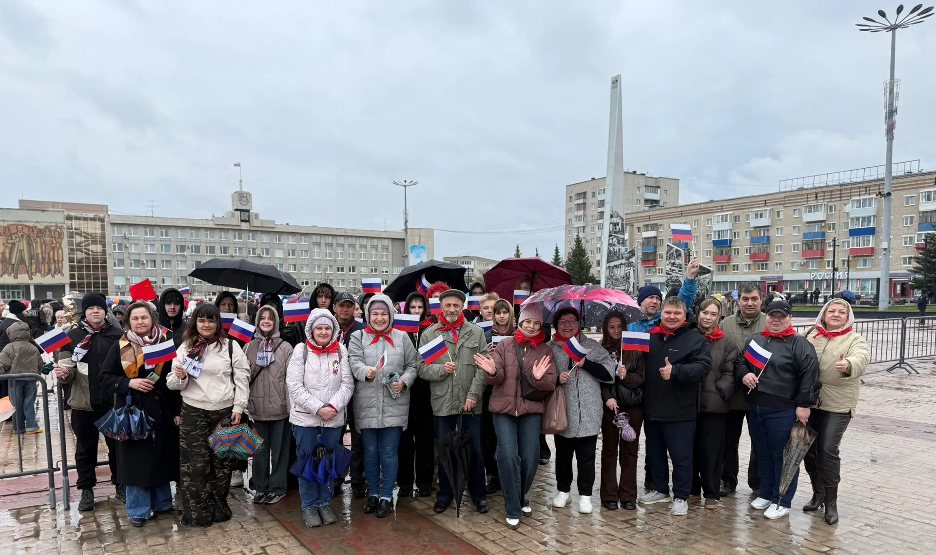 🎉🎊1 мая на площади Ленинского комсомола: Праздничная демонстрация преподавателей, сот...