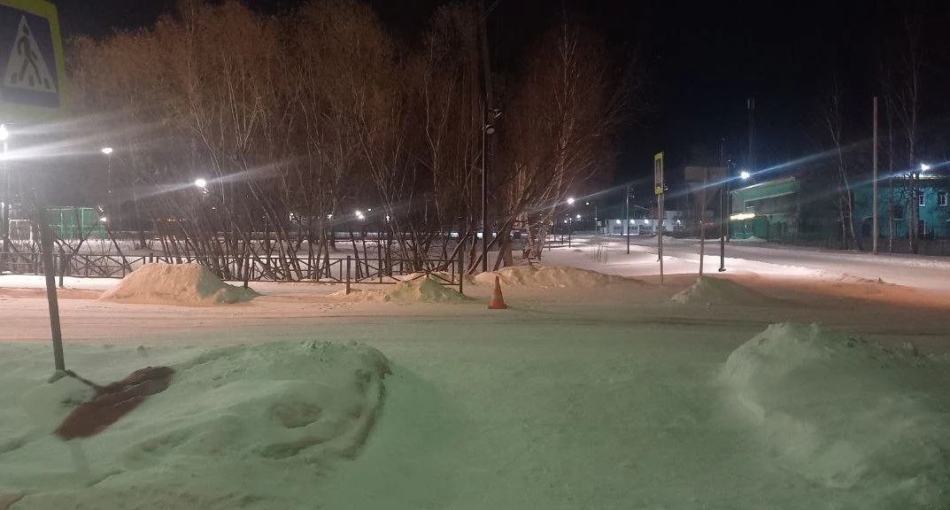 🚨 Полицейские разыскивают водителя, который вчера сбил девочку-подростка в жилом районе Гидростроите