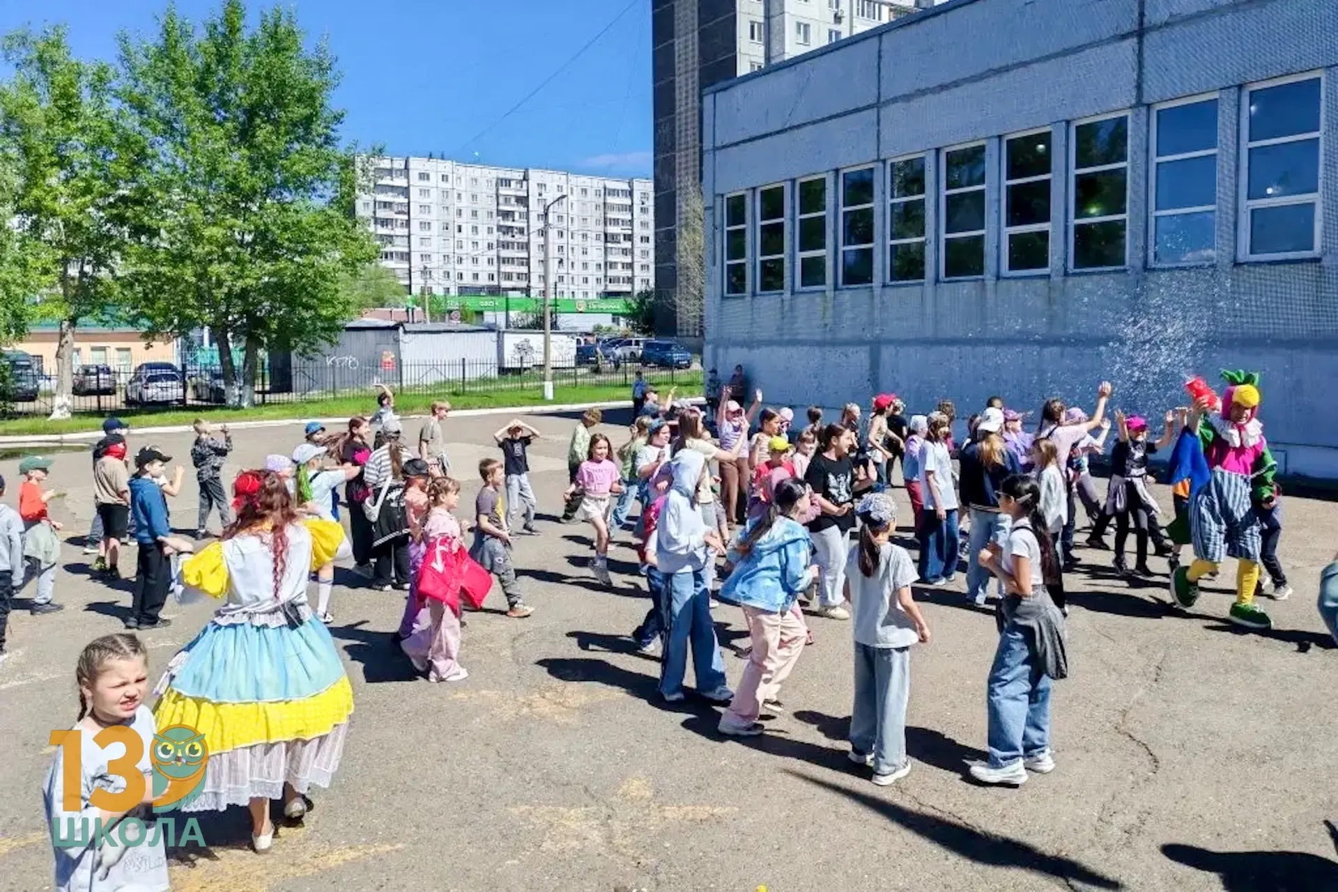 Яркий старт летних каникул ☀️

Летние каникулы в пришкольном лагере «Летняя школа ПРОБ» начались с я