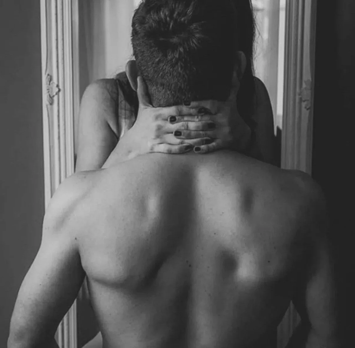Я хочу тебя всего ...Хочу делать с тобой всеее...чего ещё никто не делал. Хочу, чтобы утром я красне