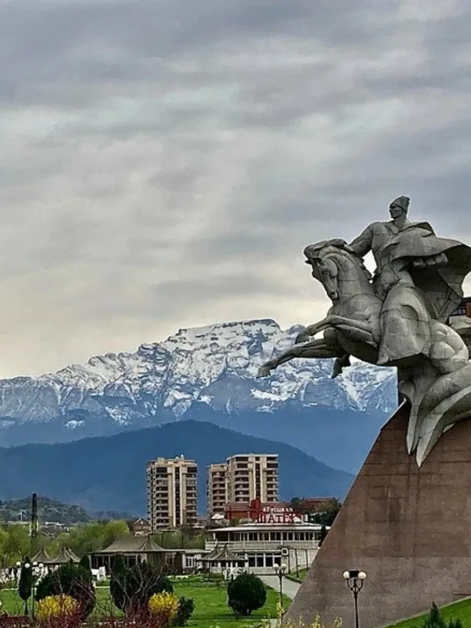 Красивые горы Владикавказа, Северная Осетия