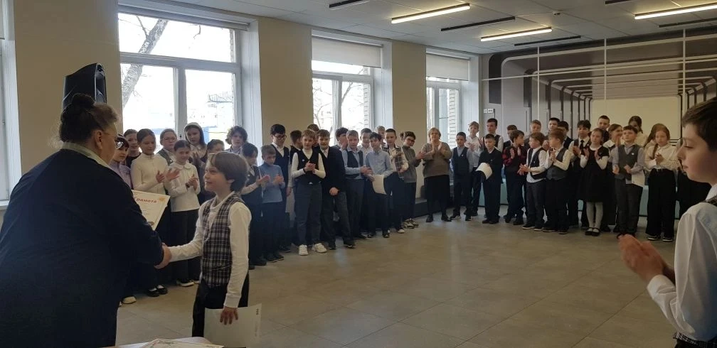 Награждение победителей и призёров школьного тура ВсОШ✅  В начале этой четверти в школе прошло торже