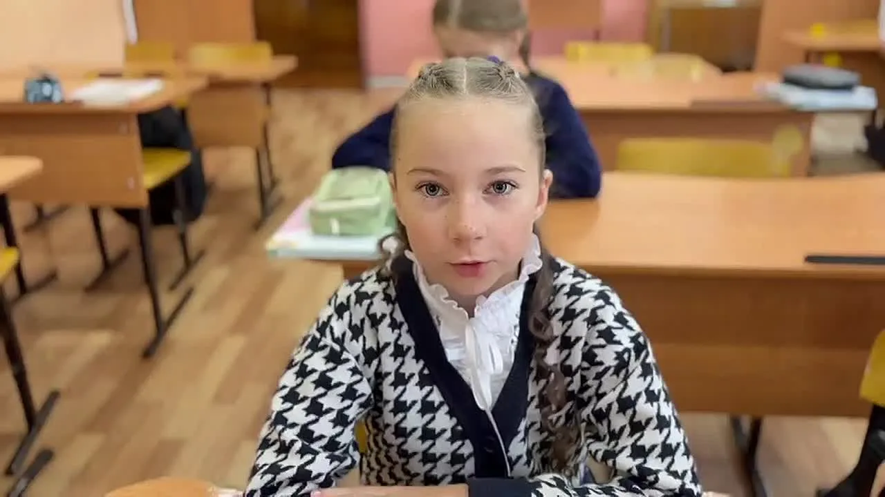 От 3 «А» класса: «Спасибо за знания и заботу! С Днём учителя! 💫»