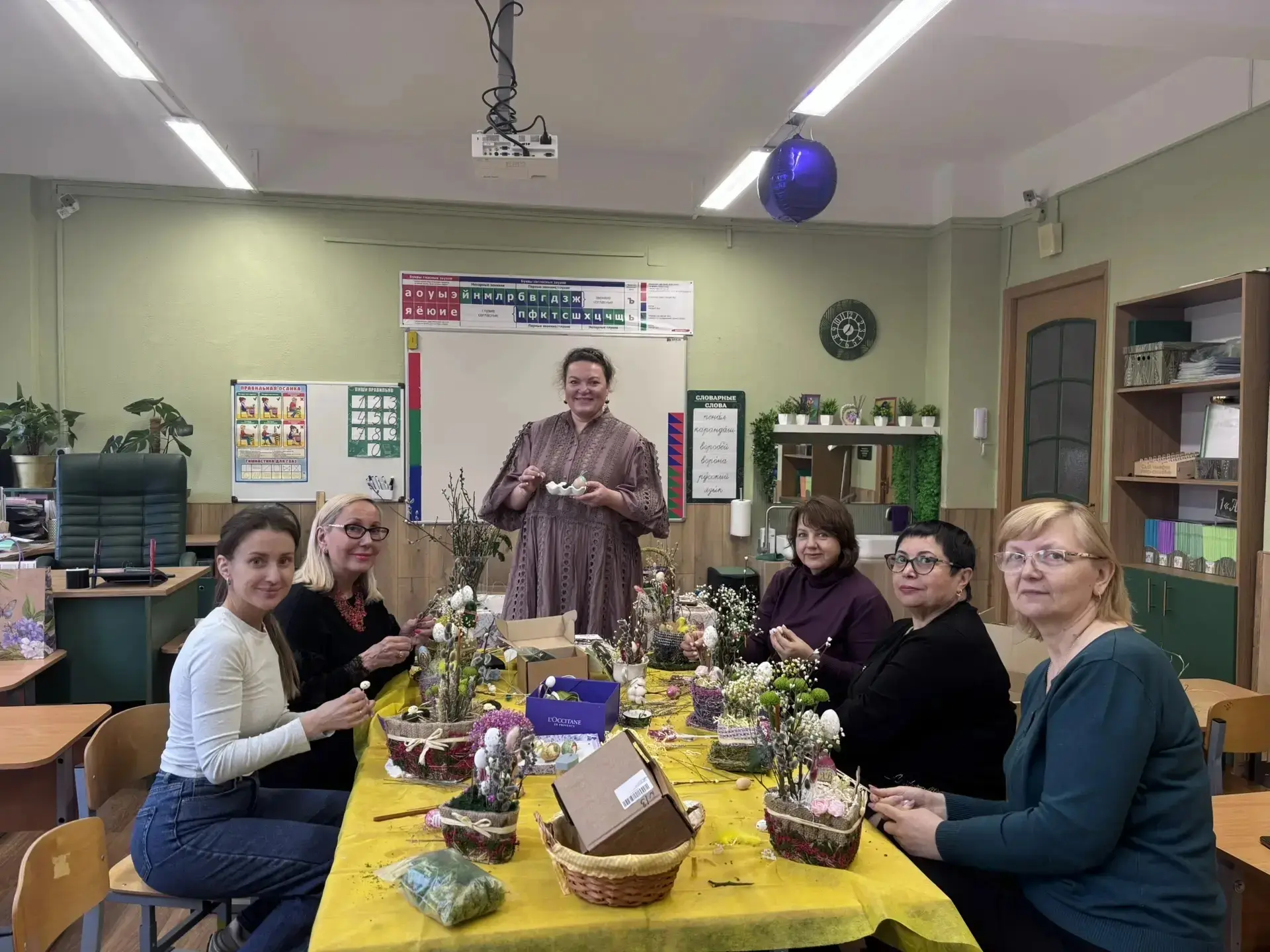 ✨ Весна — время вдохновения, а каникулы — время для творчества!  Пока лицеисты отдыхали, наши педаго