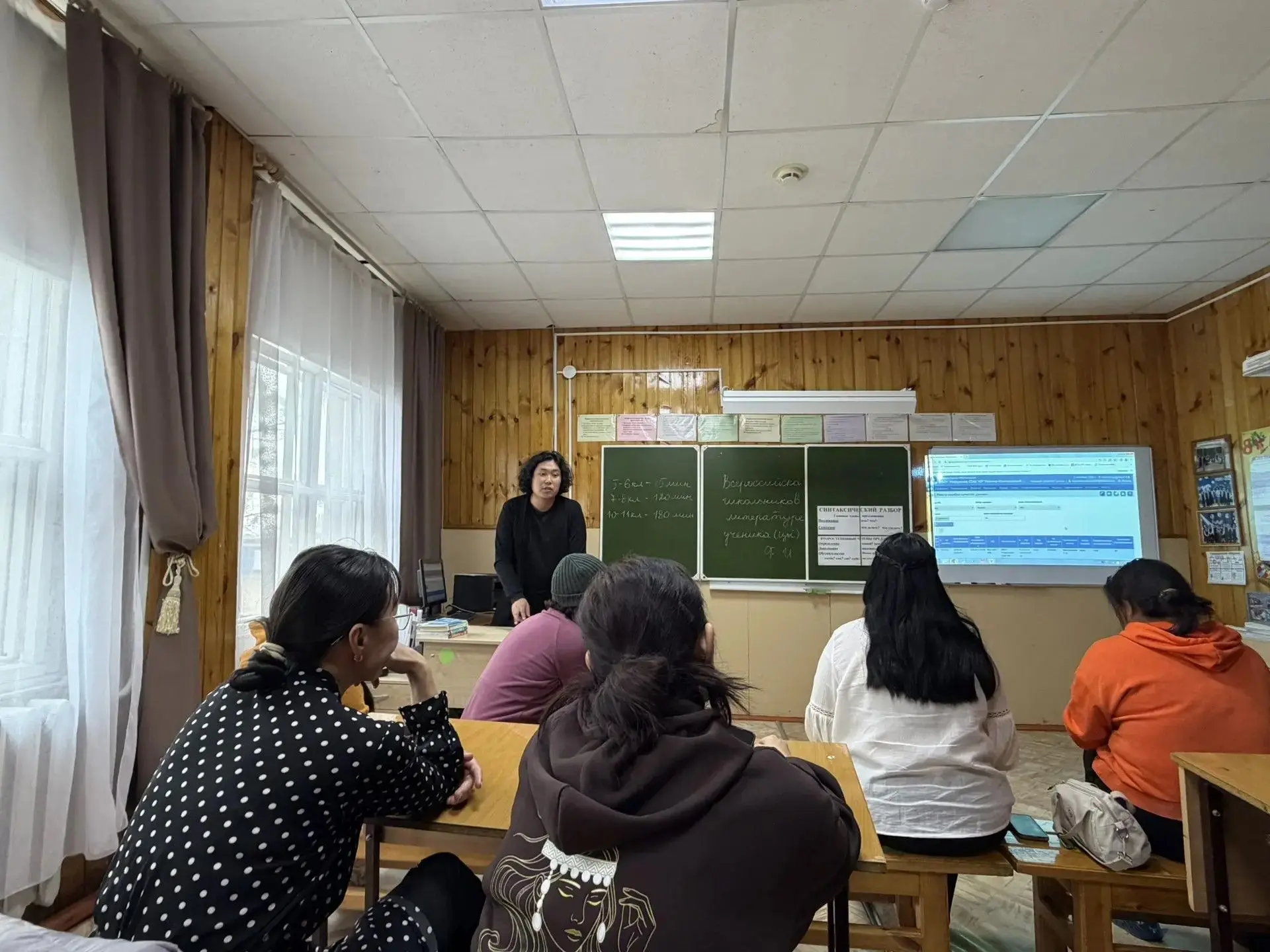 📚Бу үөрэх дьылын бастакы уопсай төрөппүт мунньаҕа дьоһуннаахтык ыытылынна👨‍👩‍👧‍👦⚜М...