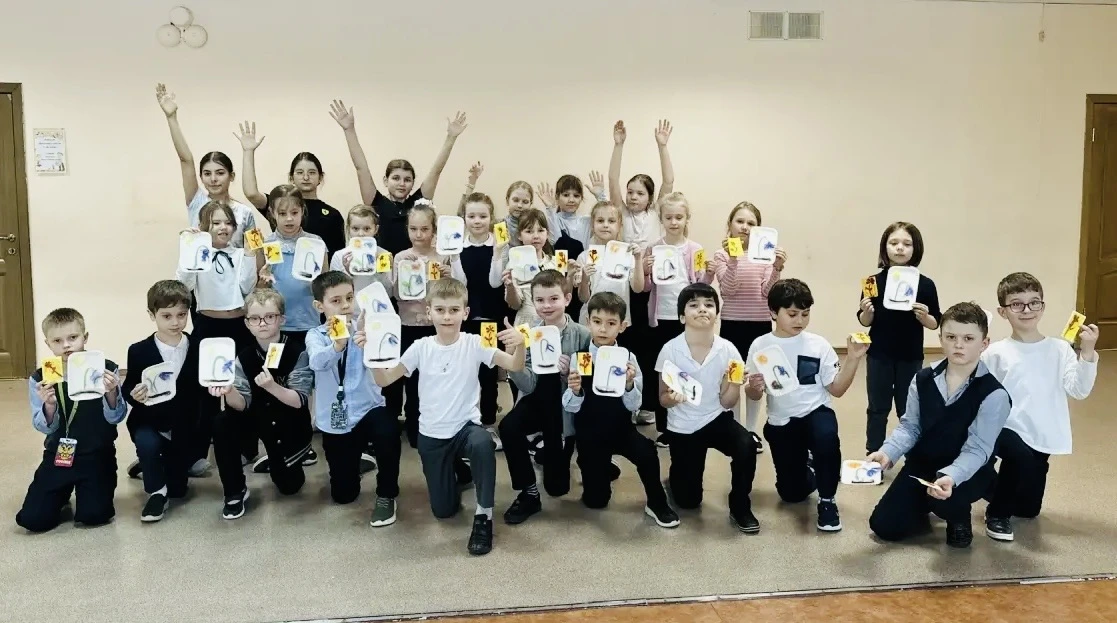 Подснежник – улыбка весны!  🌸В начальной школе с обучающимися 1 классов прошёл мастер-класс «Первый 