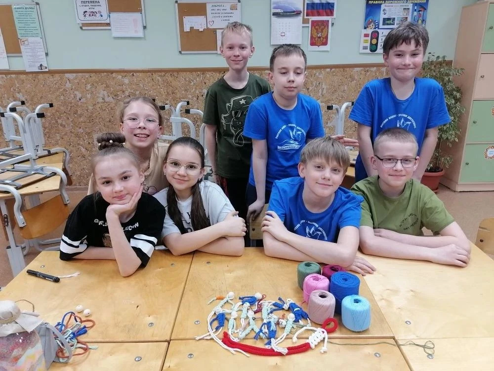 «Ура, выходные! Но сначала — немного волшебства » Эта учебная неделя завершилась у 4 «Б» класса необ
