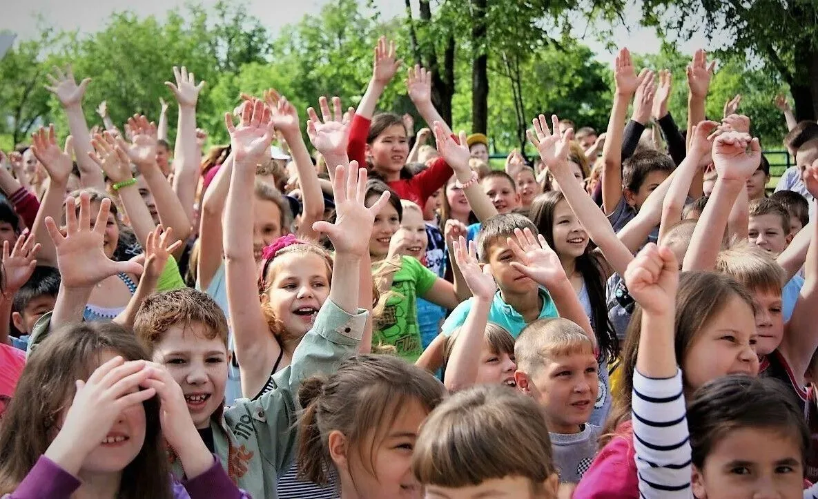 🌊🌞 Лето в "Волне": более 1200 школьников отдохнут и пройдут обучение в региональном центре одаренн