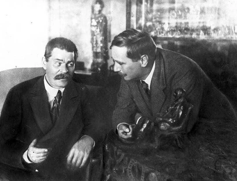 Максим Горький и Герберт Уэллс, Петроград, 1920 год.