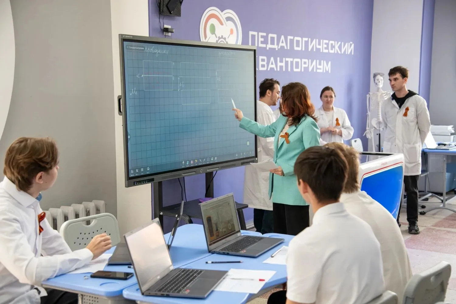 Республику с рабочим визитом посетил заместитель Председателя Правительства России Дмитрий Чернышенк