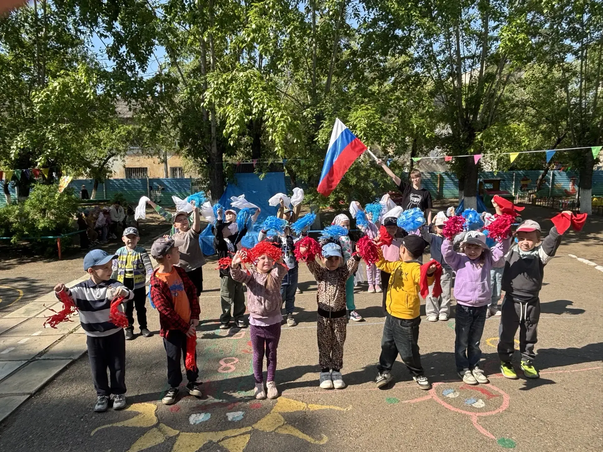 В преддверии Дня России в нашем детском саду прошел тематический день, посвященный этому замечательн