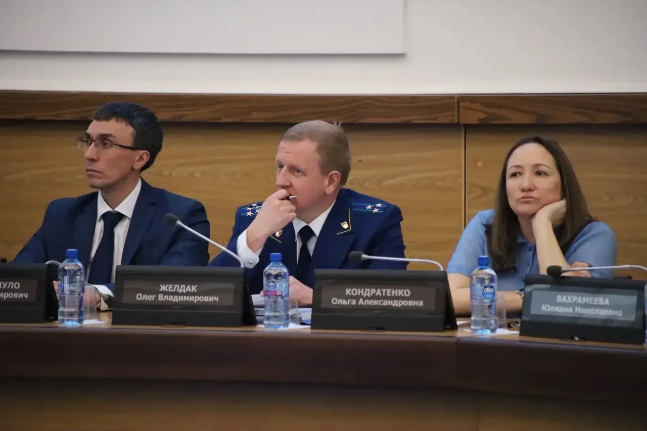 📍Прокурор города Олег Желдак принял участие в заседании 8 сессии Совета депутатов города Новосибирск
