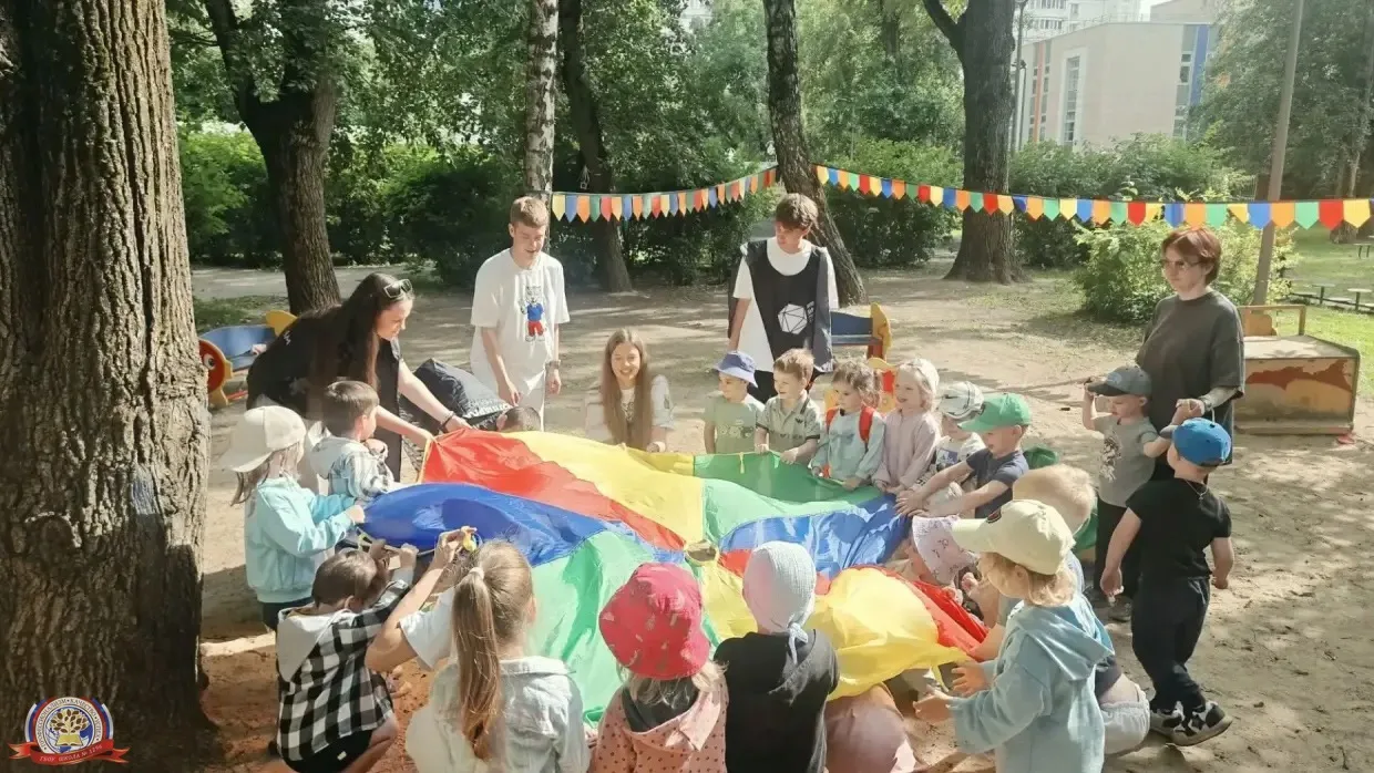 Звонкое лето продолжается

🐯☀️Лето в наших дошкольных отделениях становится ещё ярче, ведь к ребята