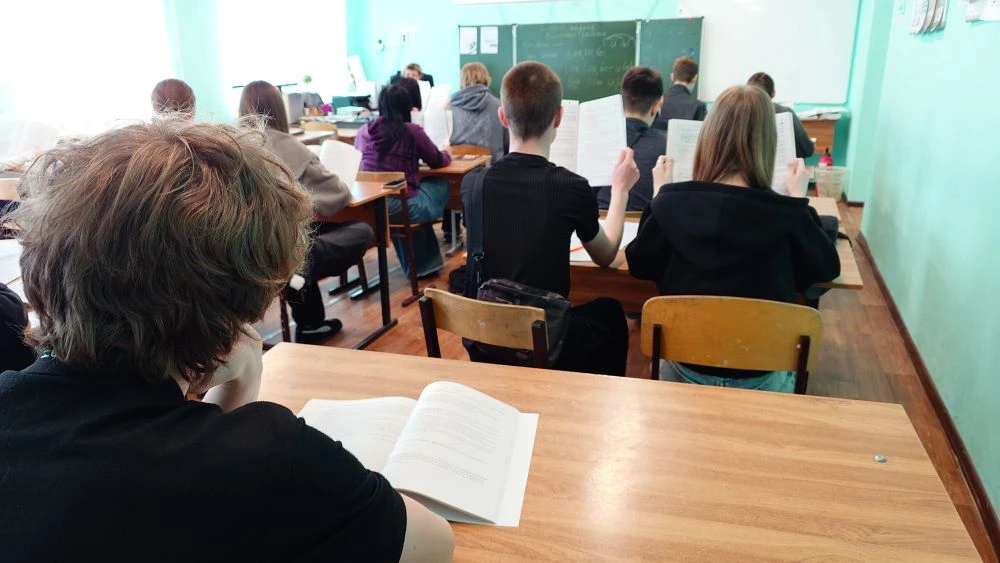 У кого-то каникулы, а у кого-то жаркая пора💪  Сегодня у учеников 9-х классов во всю идут подготовите