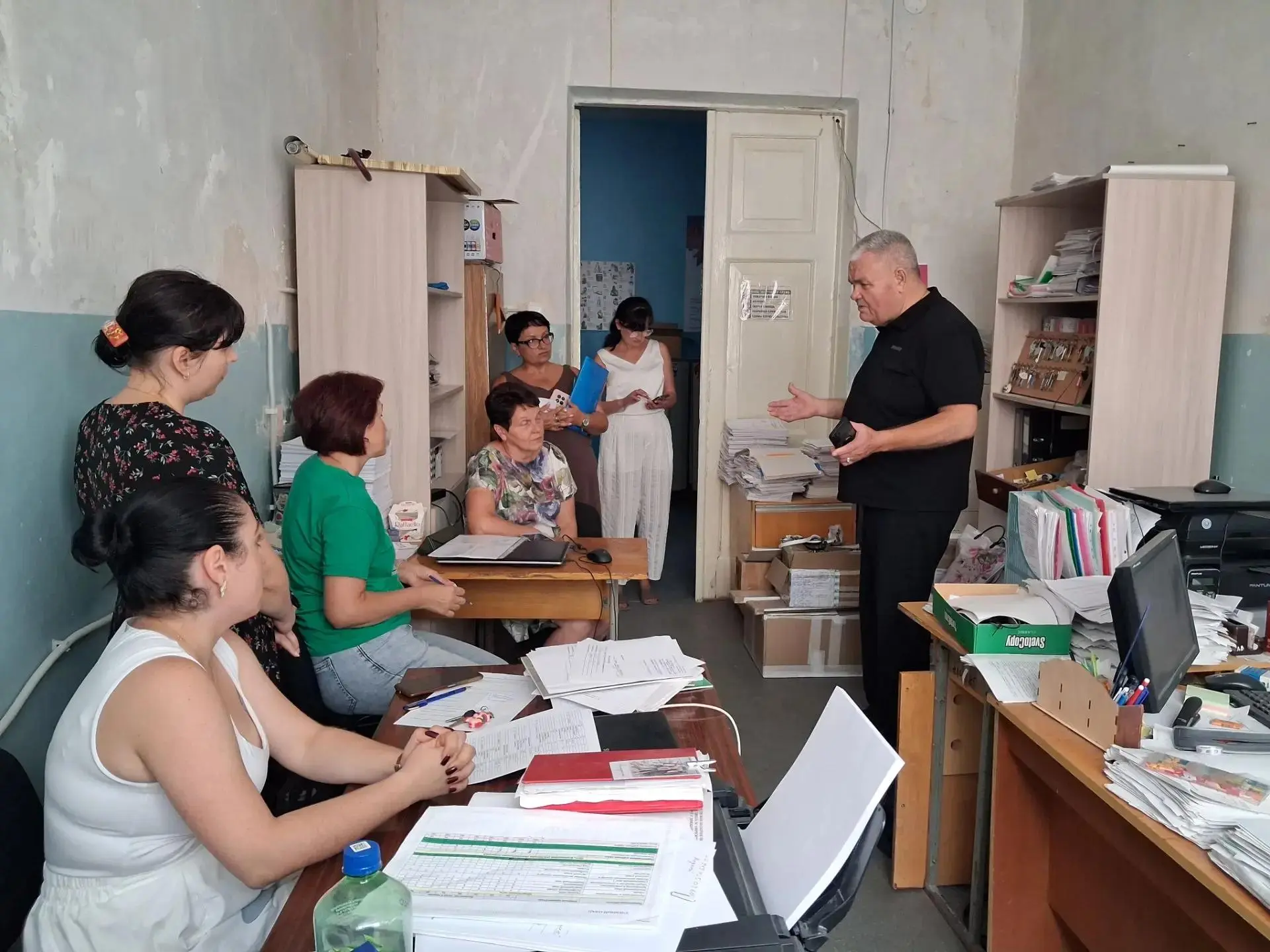Председатель Амвросиевского муниципального совета Александр Шульга провел информационну...