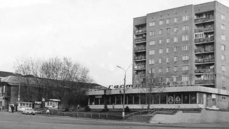 Павловский Посад взгляд в прошлое📸 
 
Были в этом магазине? 1985 год😉

НЕ ЗАБУДЬ ПОДПИСАТЬСЯ ⤵️