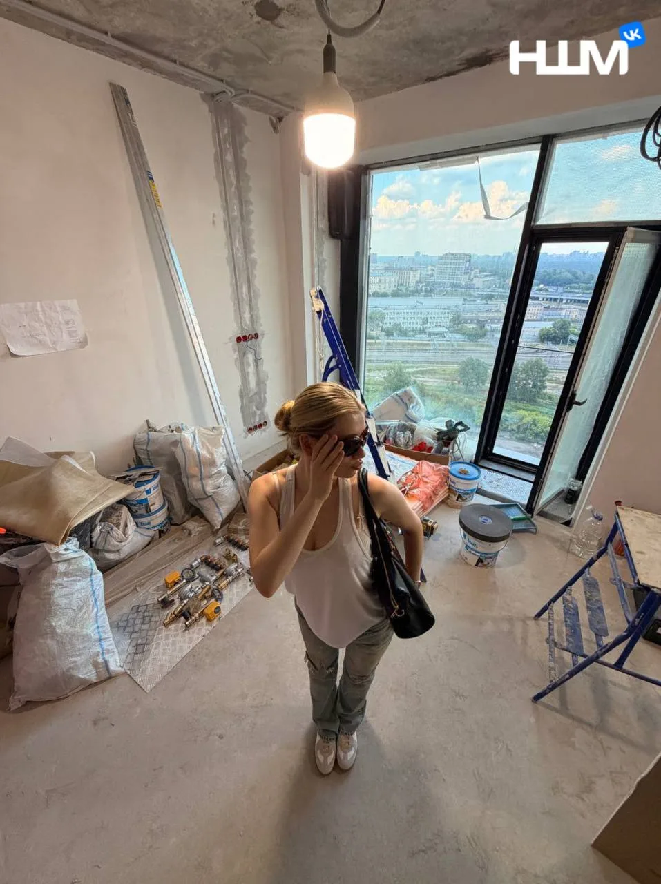 Инст Рина показала свою первую квартиру в Москве 🏠