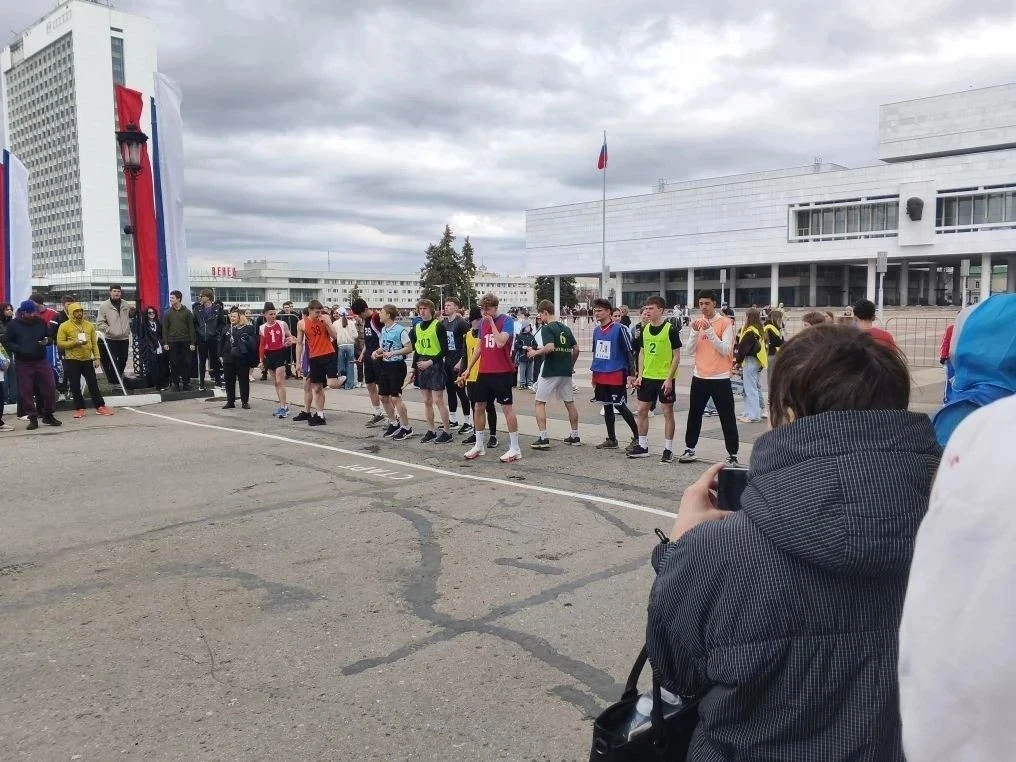 🏃 17 апреля в Ленинском районе города Ульяновска состоялась 47-я традиционная легкоатлетическая эста