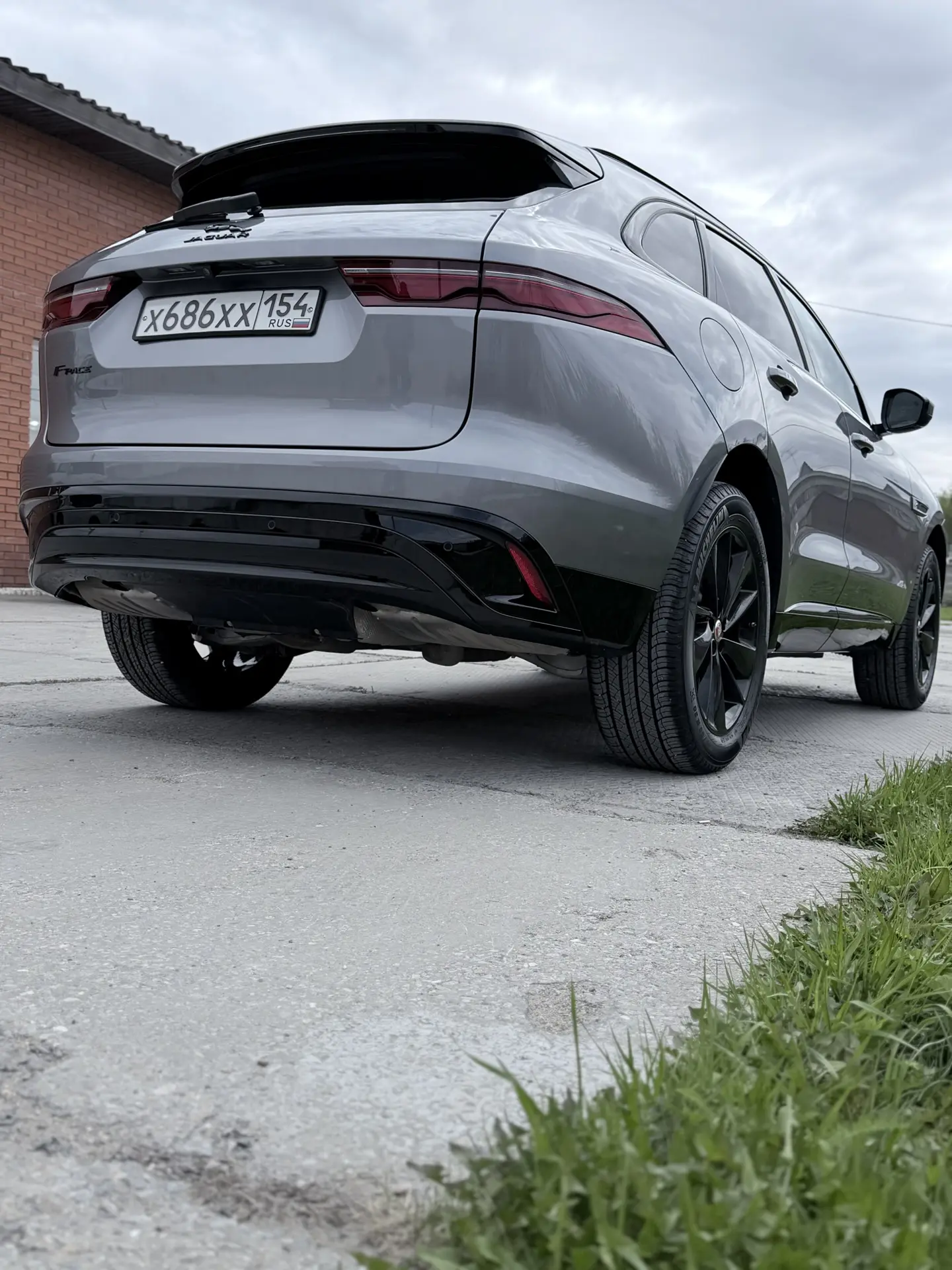 Jaguar F-pace