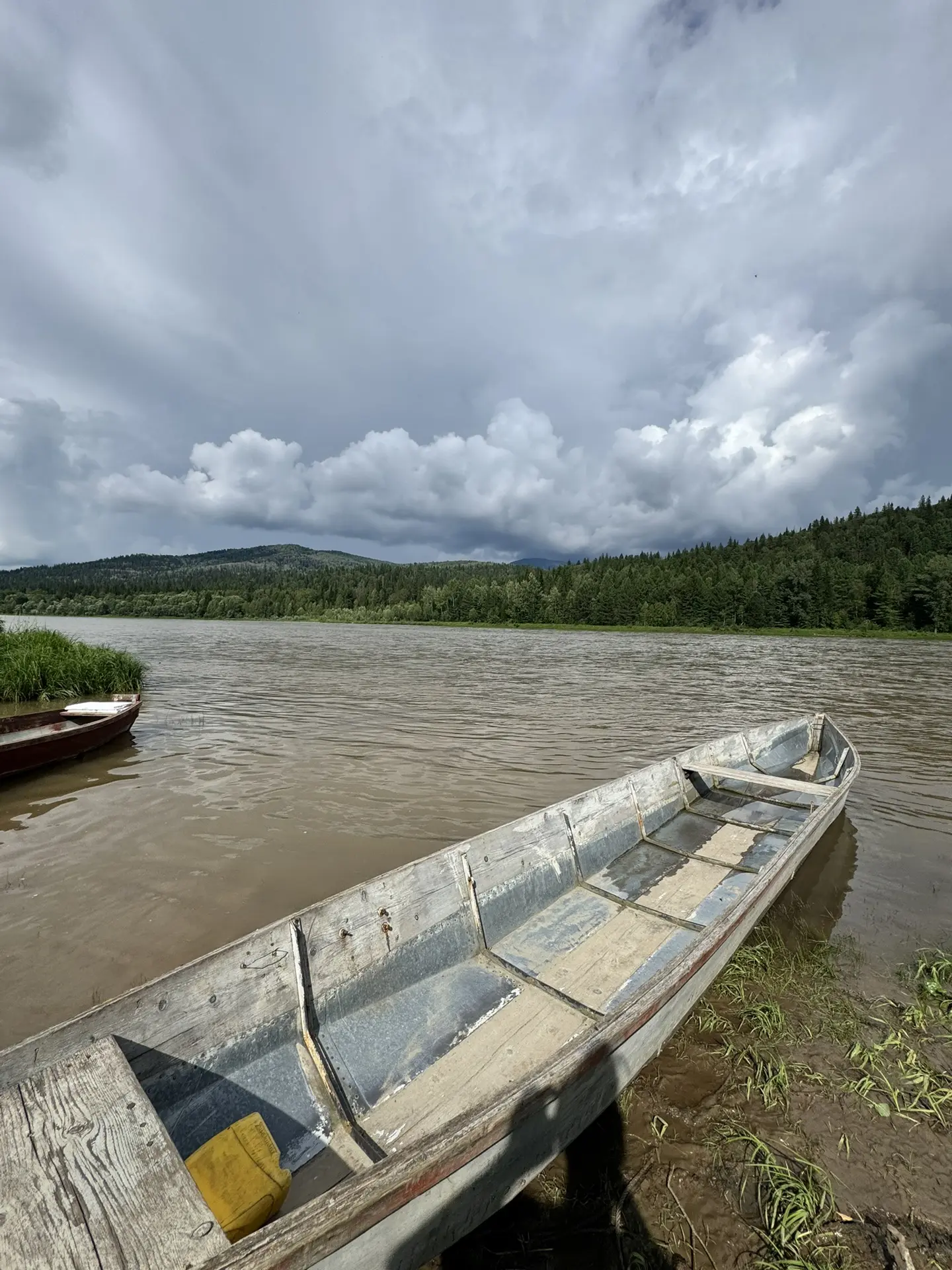 Ну просто красота 😻 

Горы , деревня , лодка 🚣 

Романтика