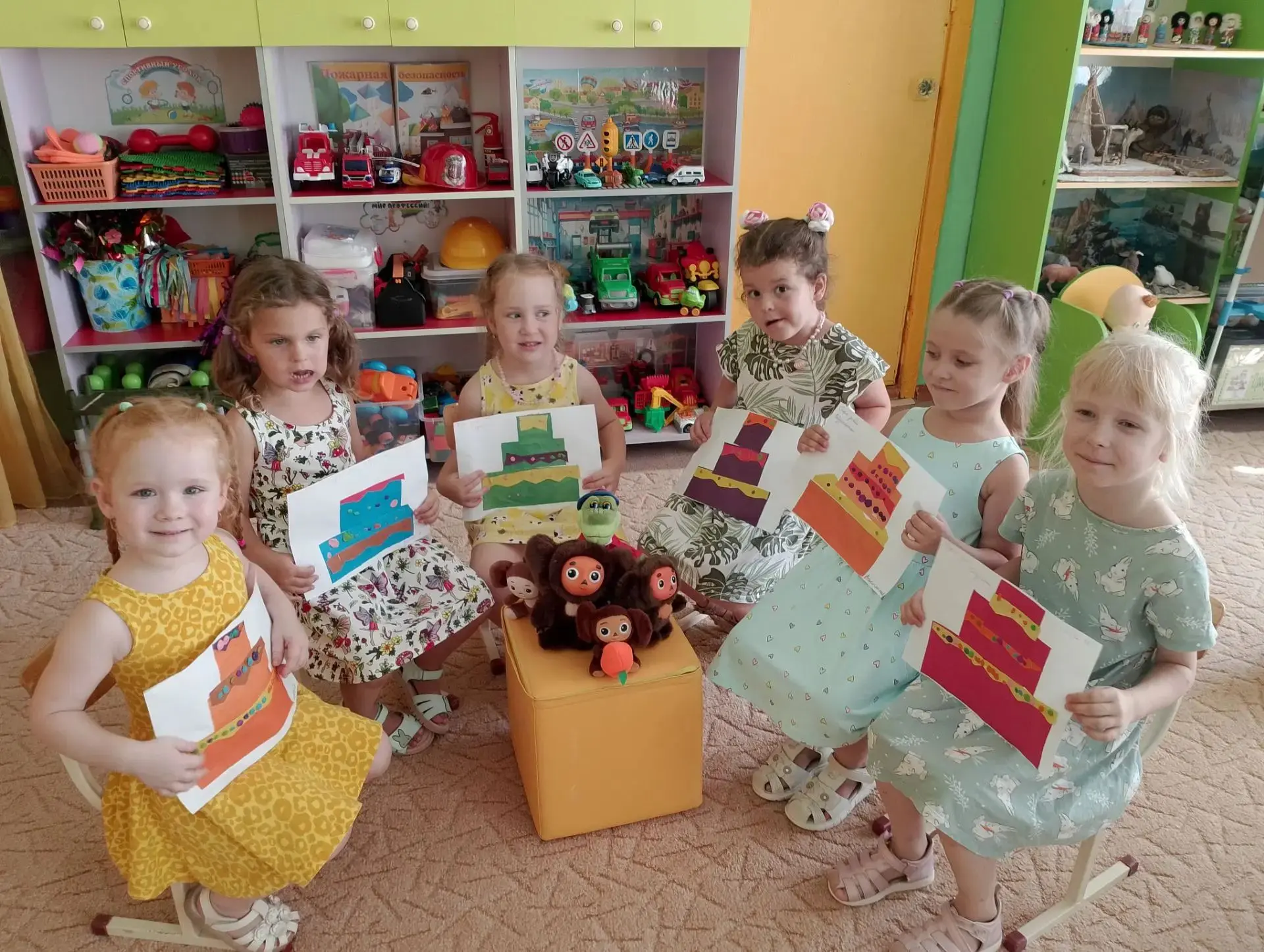 20 августа  день рождения Чебурашки, одной из самых любимых игрушек всех девочек и маль...