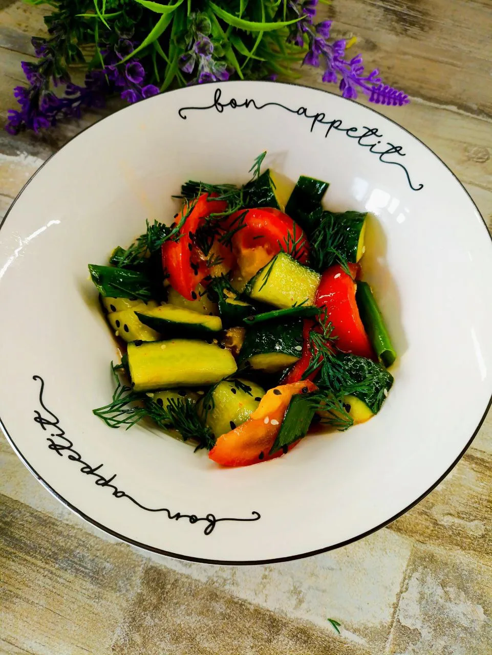🌱 Вкусный овощной салат с китайским акцентом — быстро и полезно! 🥗