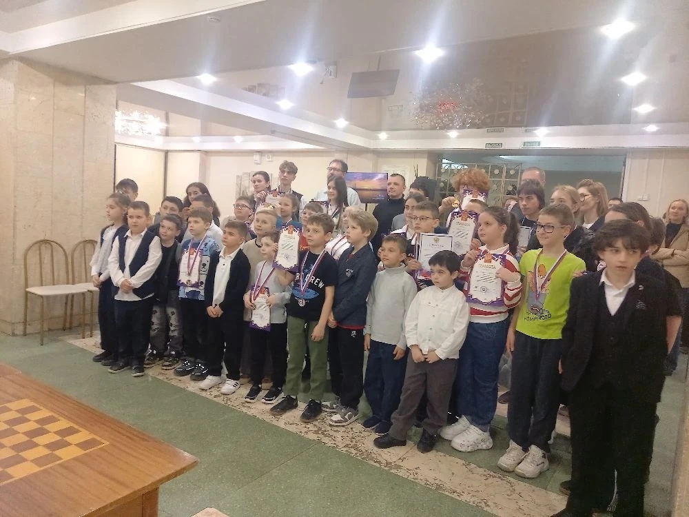 ♟️28 марта в СДДТ прошёл захватывающий турнир по шахматам, посвящённый памяти выдающегося человека- 