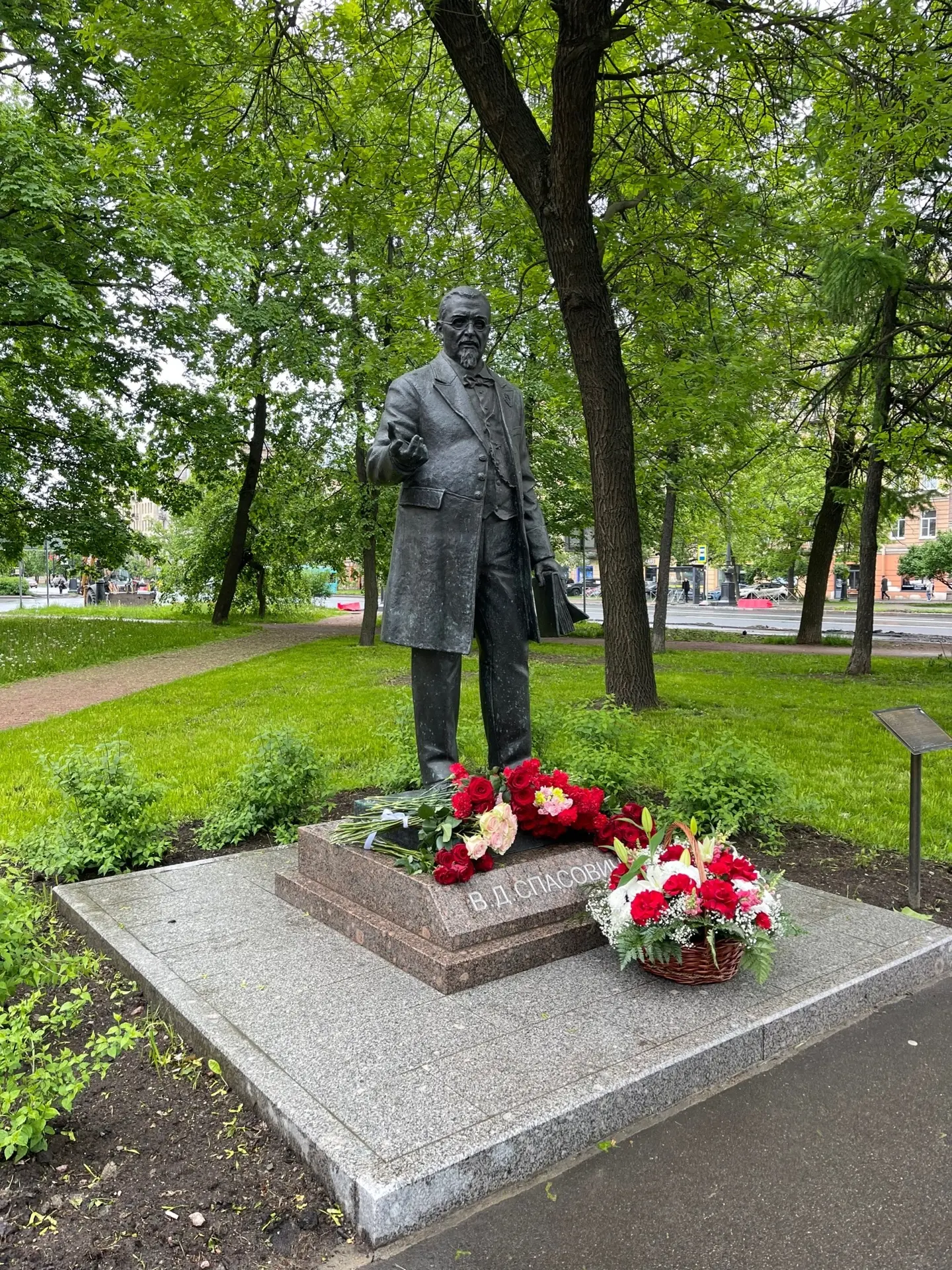 Начальник ГУ Минюста России по СПб и ЛО Евгений Орловский принял участие в торжественно...