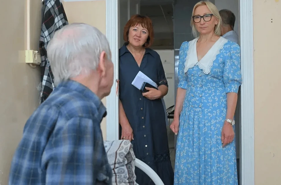 🆕 Ирина Варнавская с рабочим визитом посетила Нежинский геронтологический центр в микрорайоне Порт-