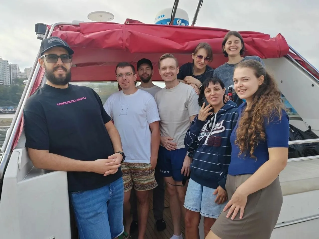 🚤 Отвлечься от рабочих будней, наслаждаясь солнцем, морским бризом, красотой природы