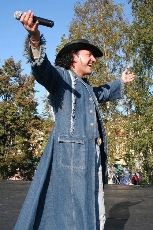 Однажды Сергей Рогожин произнёс замечательные слова: «Я счастлив, потому что занимаюсь ...