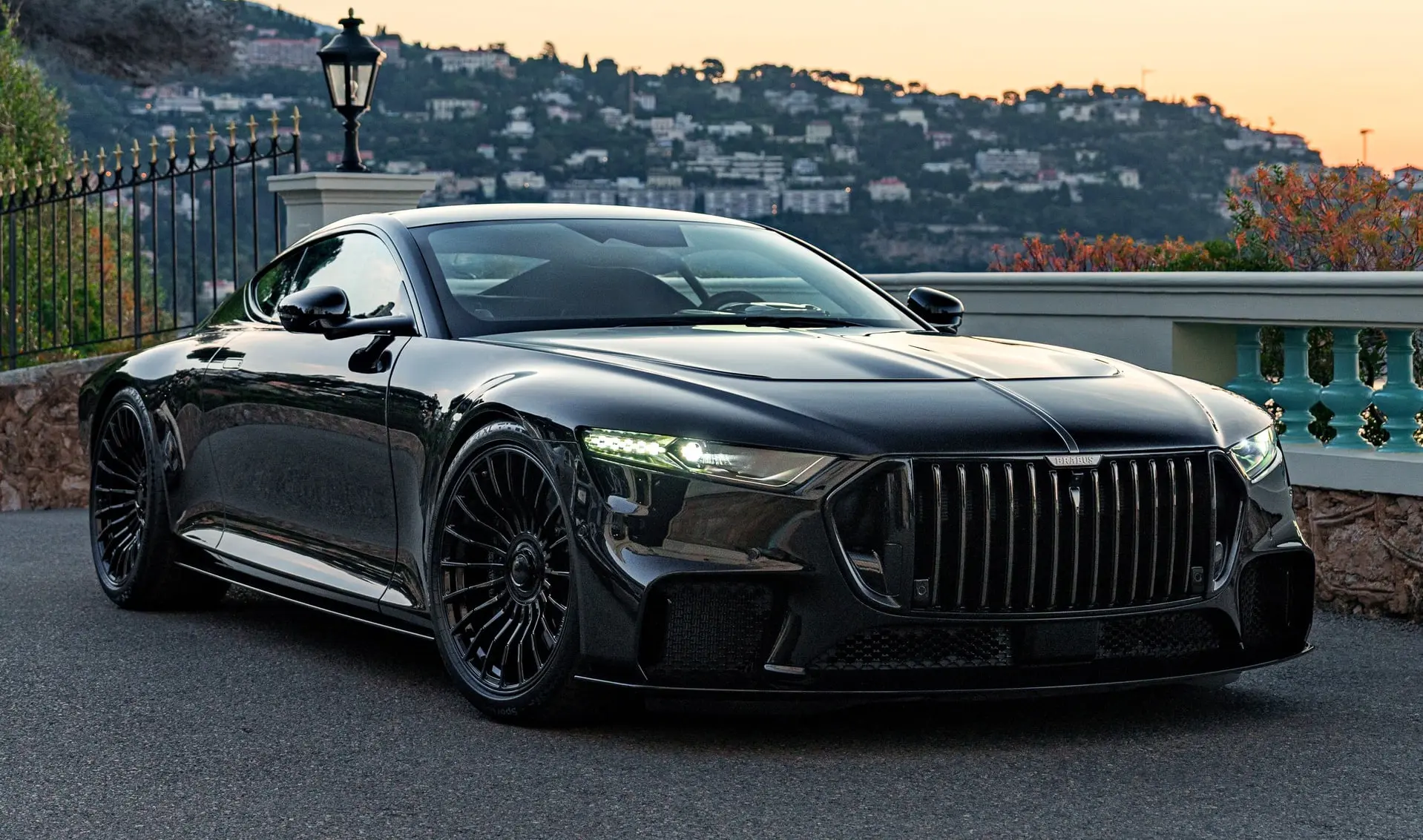 Brabus показал собственный суперкар с V12  Новинку выпустят тиражом всего 77 экземпляров в честь год