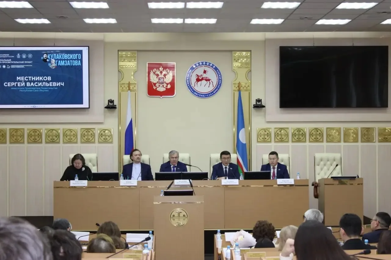 📝 16 марта активисты детского крыла Ассамблеи народов РС (Я) посетили Государственное Собрание «Ил Т
