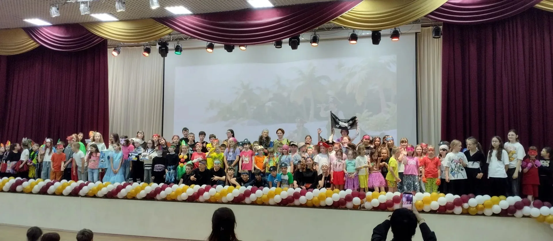 ✨ ЛЕТО — ЭТО МАЛЕНЬКАЯ ЖИЗНЬ, А В НАШЕМ ЛАГЕРЕ ОНА ПОХОЖА НА СКАЗКУ! ✨

Сегодняшний день выдался по-