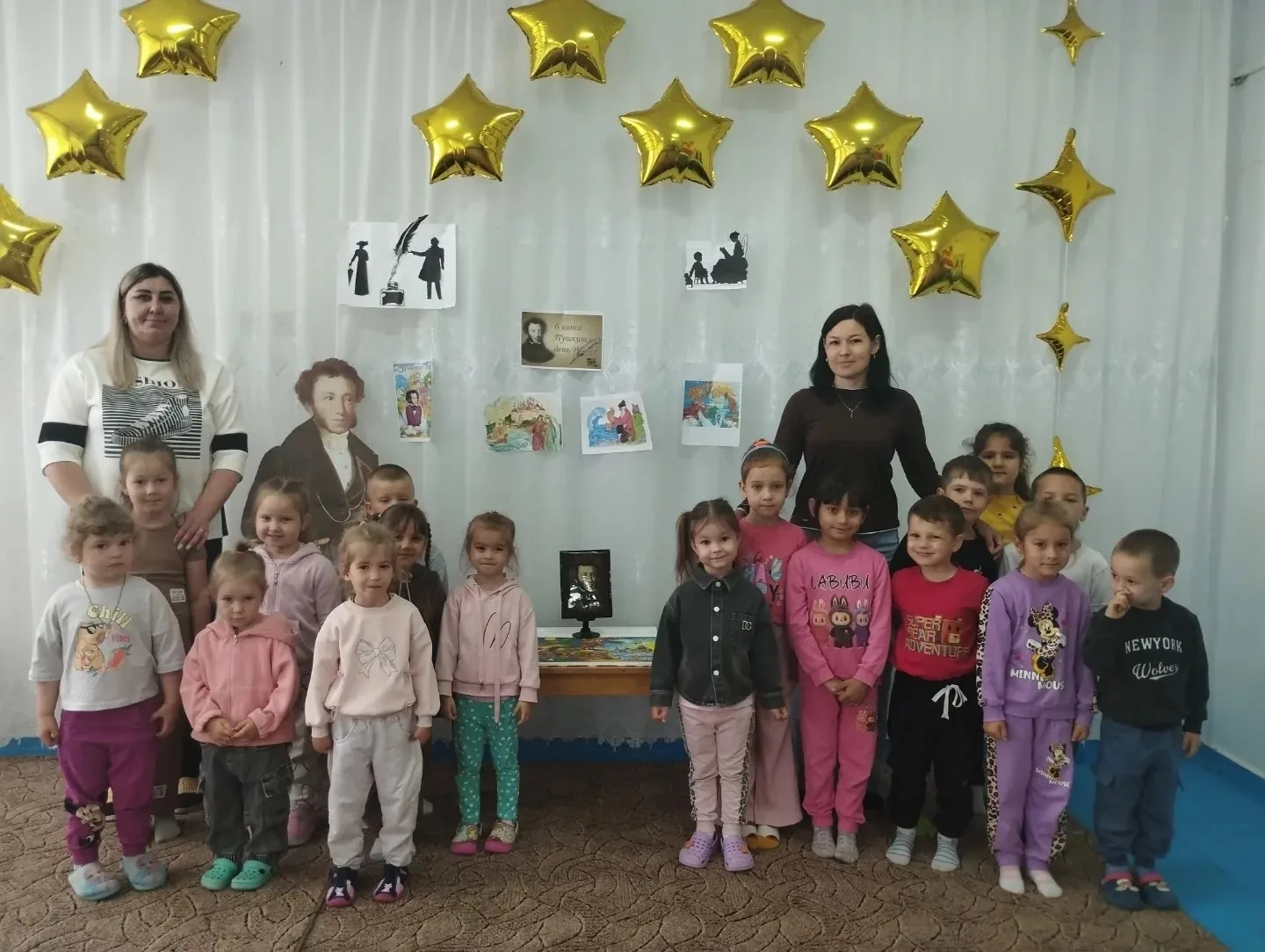 В детском саду «Ромашка» окунулись в мир сказок Пушкина

В Тавричанском детском саду «Ромашка» прошл