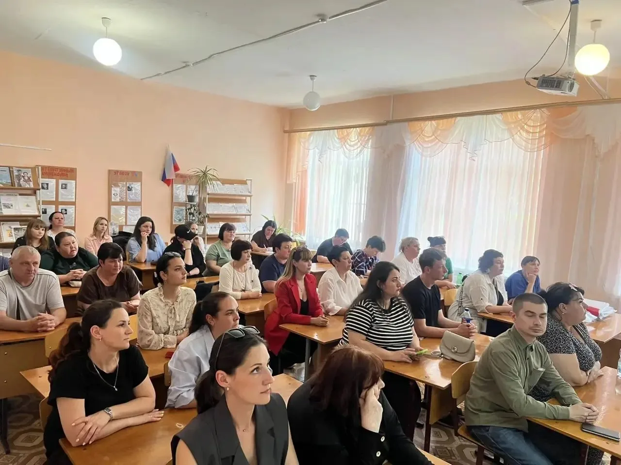 В рамках проекта «Родительский всеобуч», на базе МБОУ СОШ №5 им. Котова А.А. в онлайн-ф...