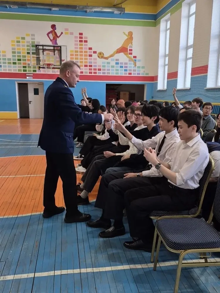ПРОФОРИЕНТАЦИЯ НА БЕРЕГУ АЛДАНА.  Скоро на реках Якутии начнется подвижка льда и затем шумный грозны
