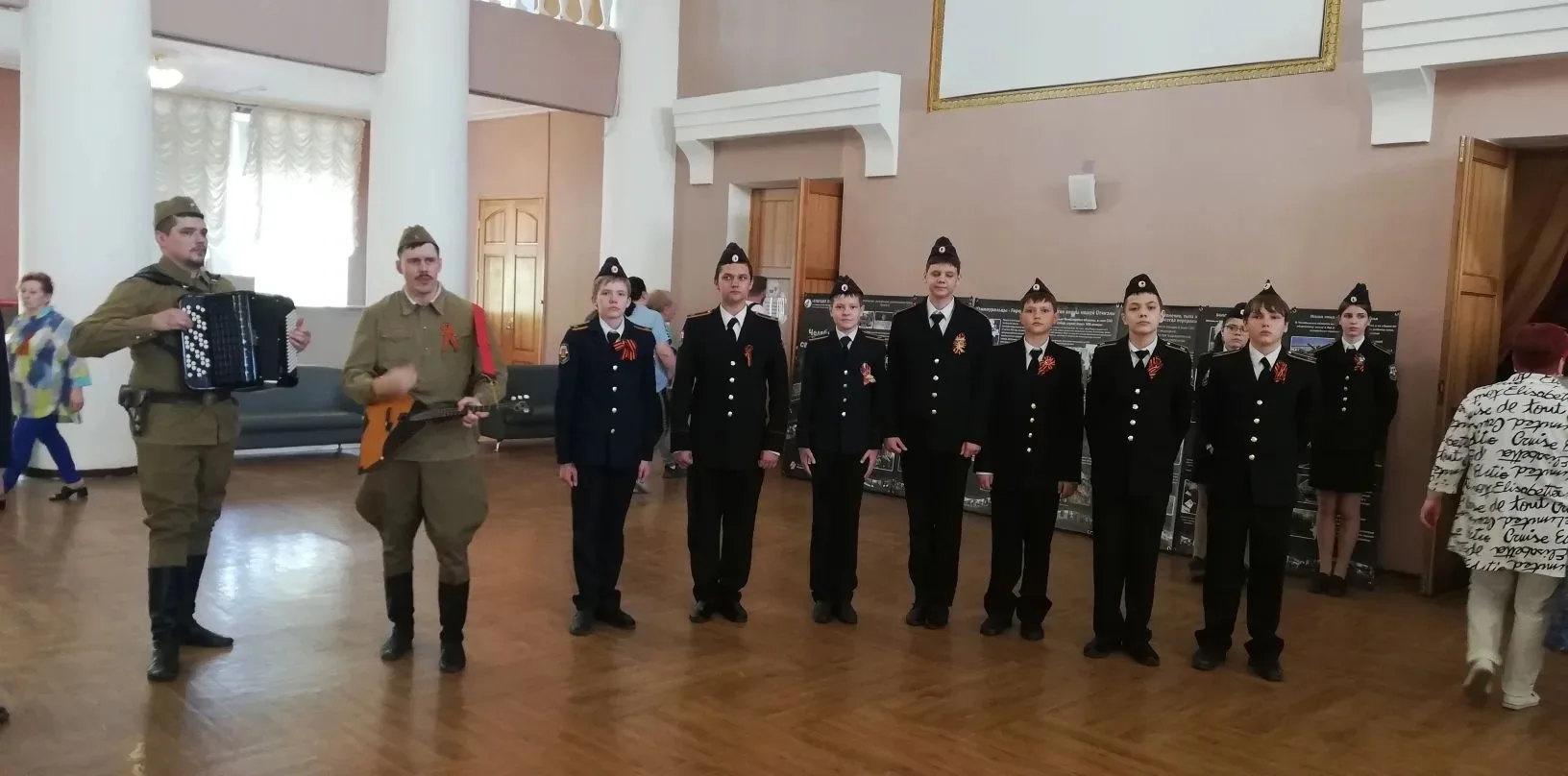 7 мая воспитанники 6 б кадетского класса стали участниками Праздничного концерта, посвященного Дню П