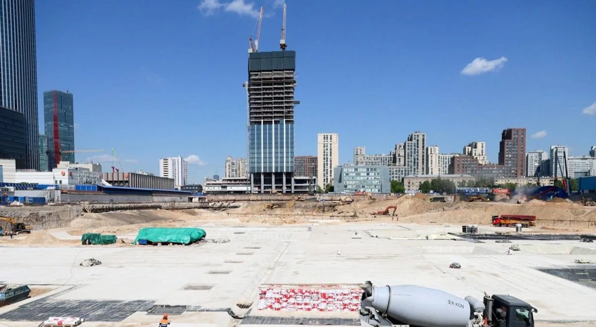 🏗️ На Краснопресненской набережной продолжается строительство Национального центра «Ро...