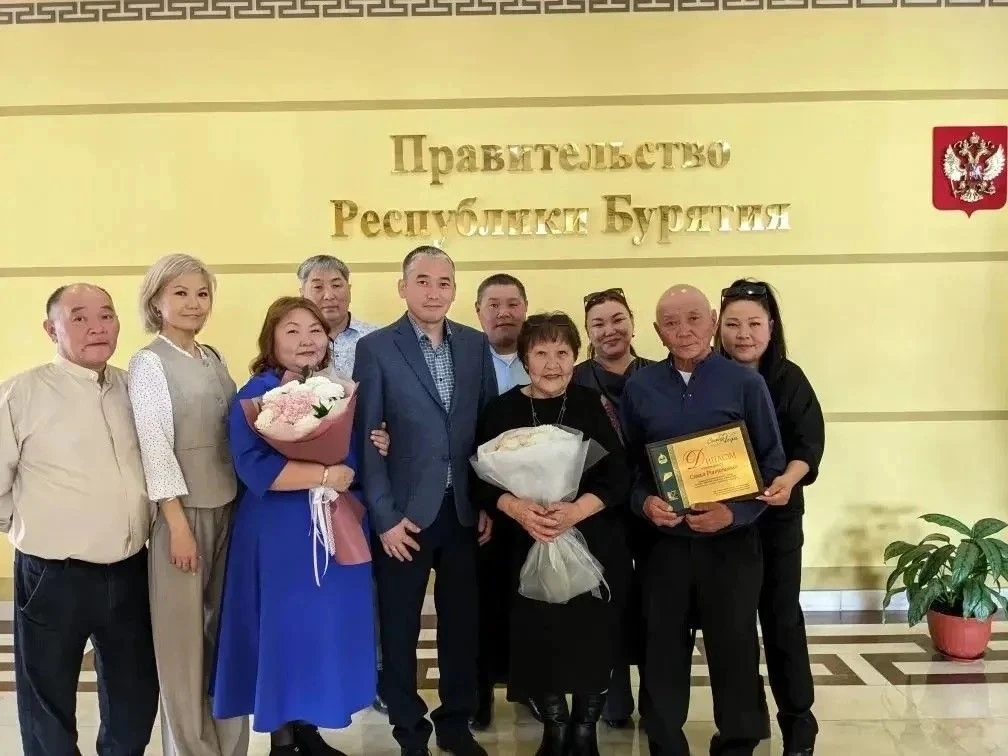 🏆 Названы лучшие семьи Бурятии  Сегодня в Правительстве республики наградили победителей регионально