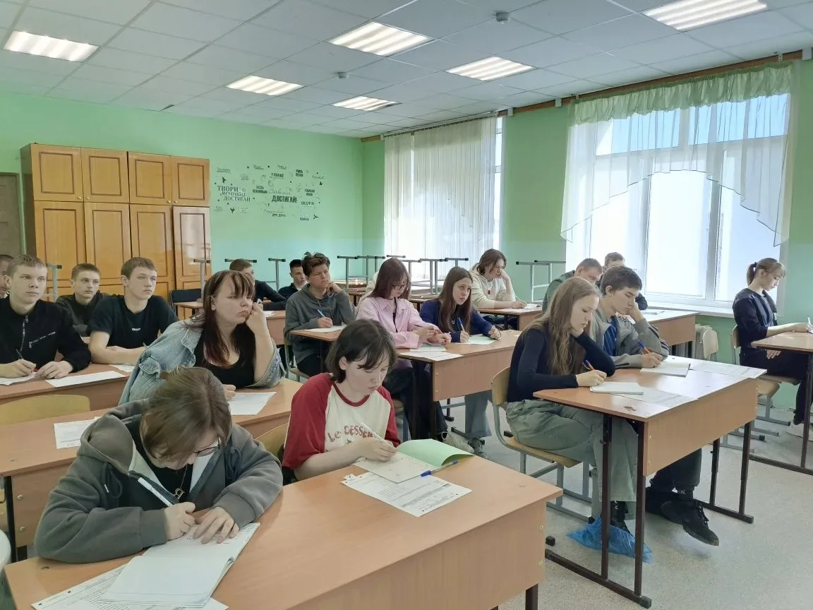 День математики — без скуки! ☀️📐1 апреля в нашей школе прошёл весенний интенсив по под...