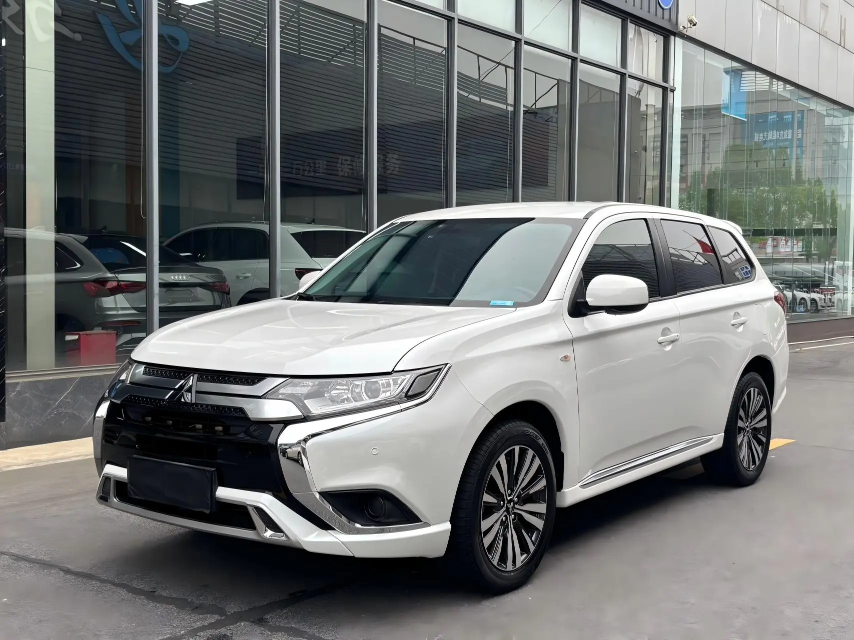 Авто в наличии в Китае 🇨🇳🇨🇳🇨🇳