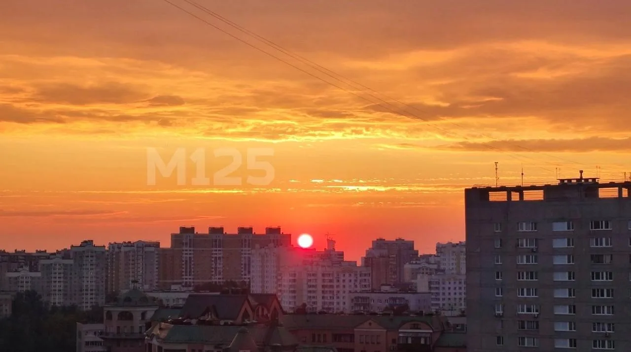 ❤ Потрясающий рассвет над Кунцево от подписчика.

Многие ли успевают такой застать?

Читай главный к