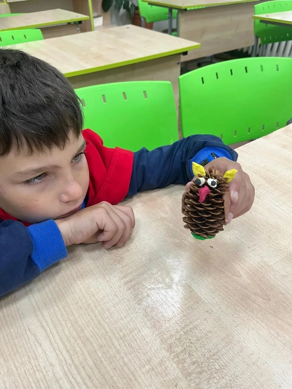 Мастер классы поделок из природного материала, подвижные игры, почта с письмами"Тайный друг" и много