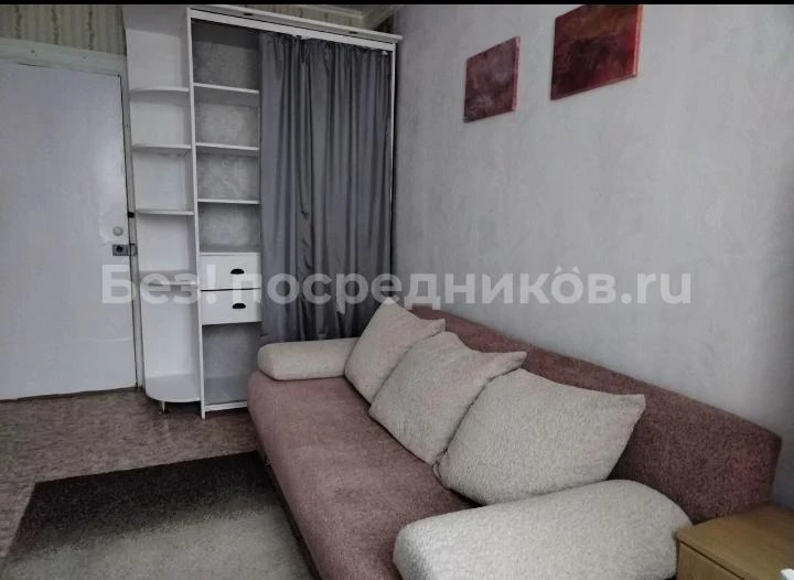 Сдам без посредников: комната, 12м² Цена: 12000 Адрес: Барнаул, Ленинский р-н, ул. Шукшина, 26/ул.Г.